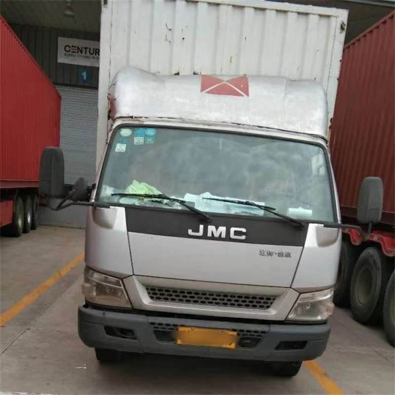 龙河镇霍城县：物流专线的高效货运之旅