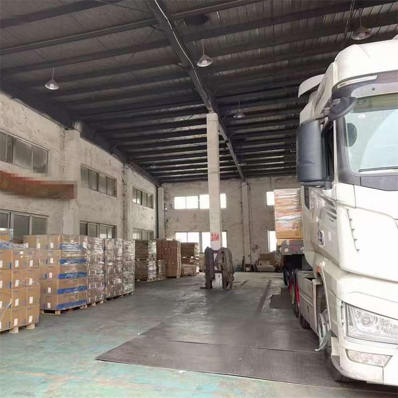 龙河镇和田市：物流专线开启货运新征程